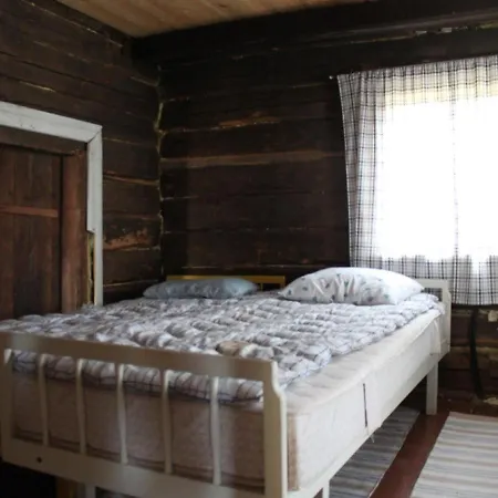 Loeydoen Kartano 营地 *